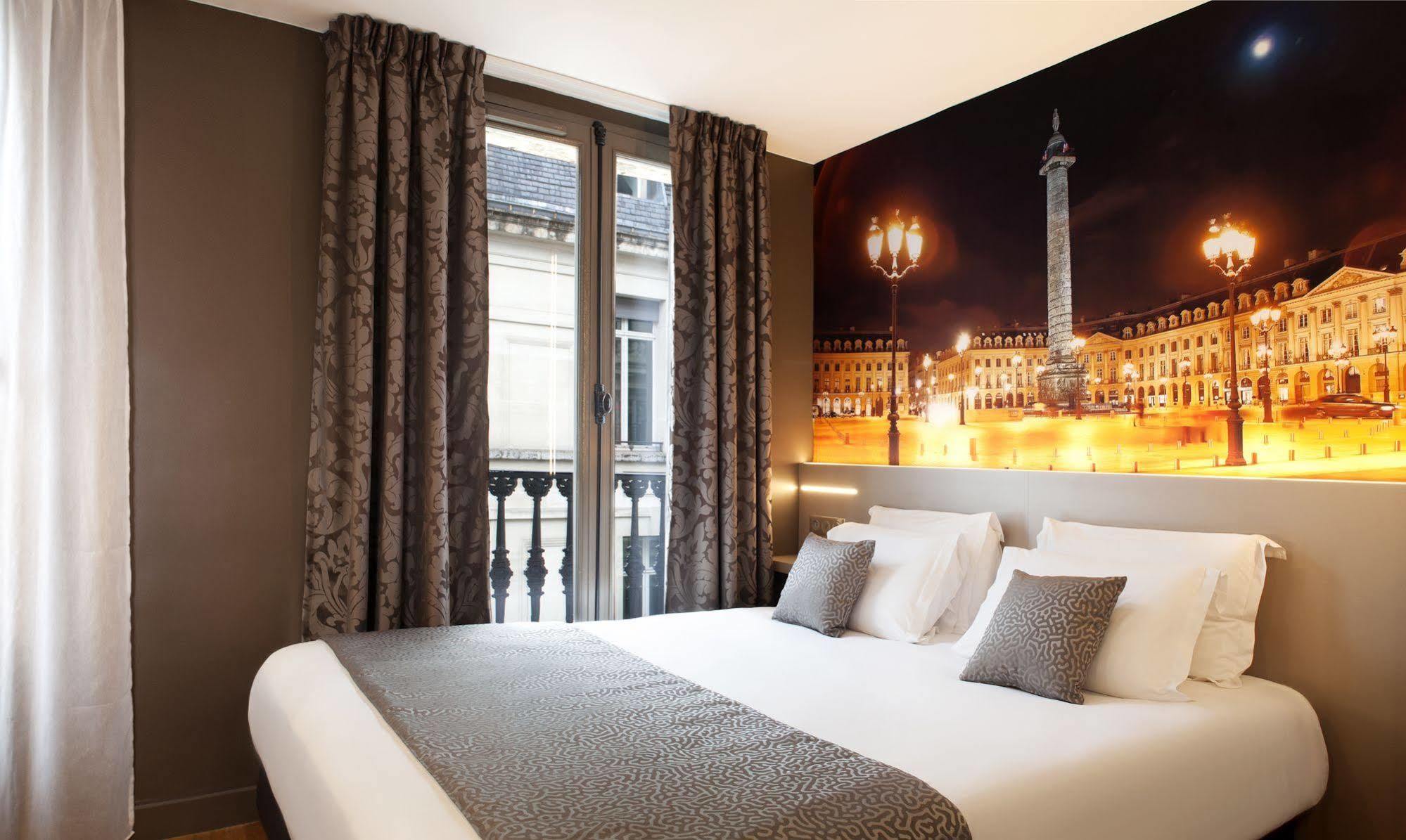 Hotel Theoreme